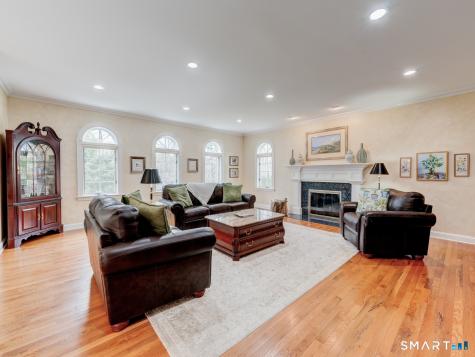 61 Westview Terrace Farmington CT 06085