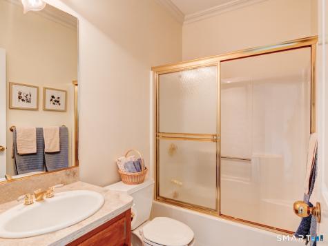 61 Westview Terrace Farmington CT 06085