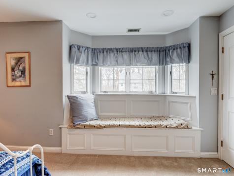 61 Westview Terrace Farmington CT 06085