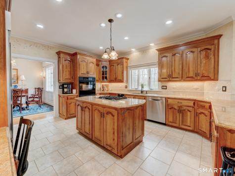 61 Westview Terrace Farmington CT 06085