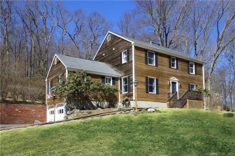 11 Old Dodgingtown Road Bethel CT 06801