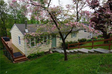 11 Clearview Drive Brookfield CT 06804