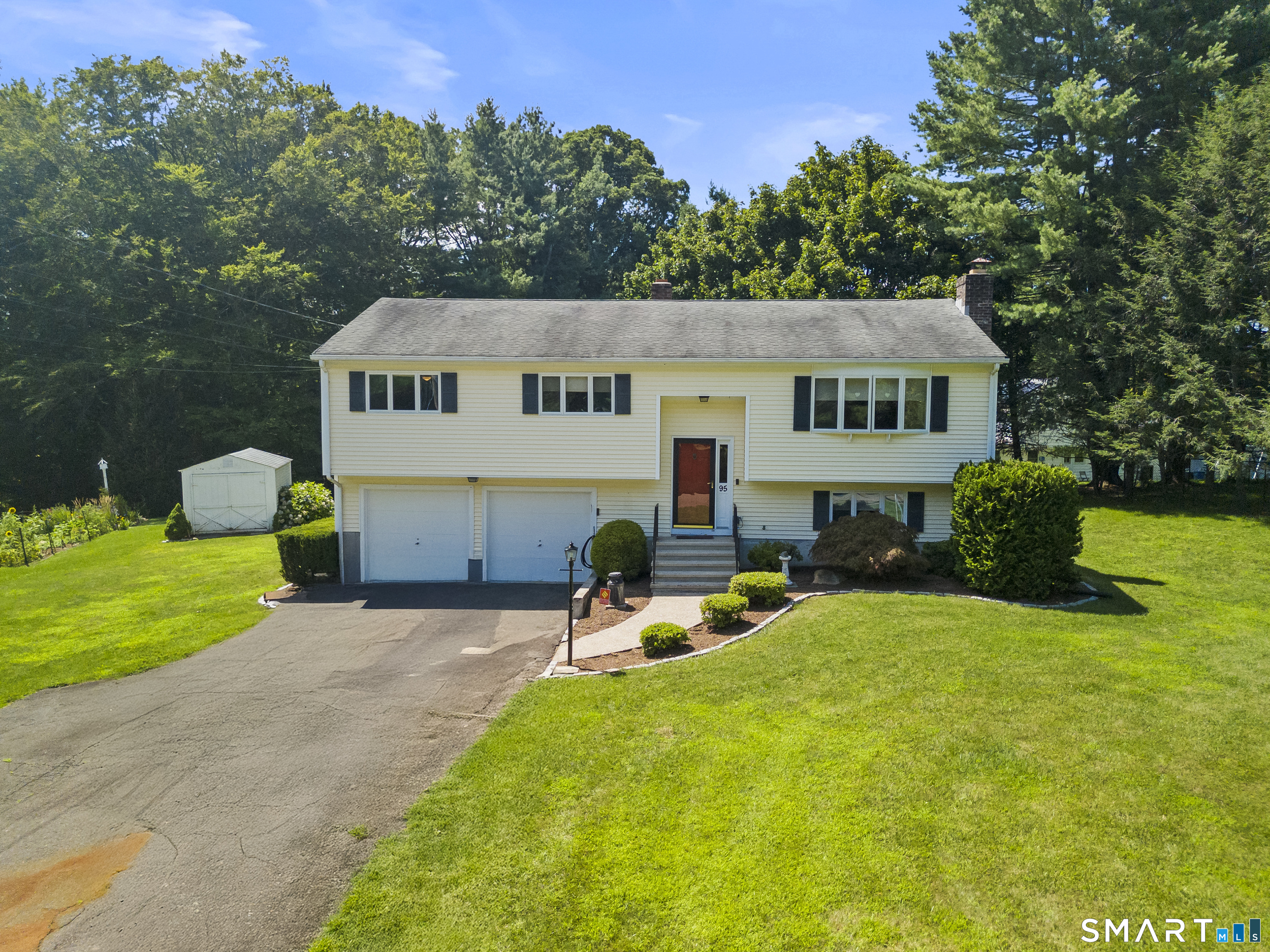 95 Pemberton Drive Trumbull CT 06611
