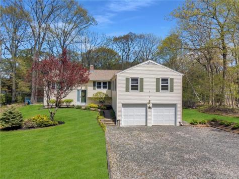 116 Iroquois Road Bristol CT 06010