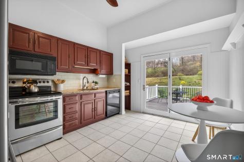 21 Lillinonah Drive Brookfield CT 06804