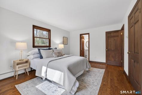 21 Lillinonah Drive Brookfield CT 06804