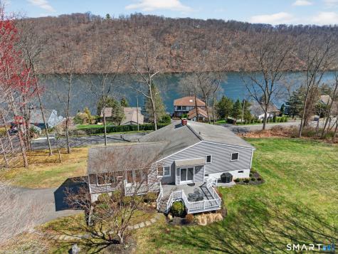 21 Lillinonah Drive Brookfield CT 06804