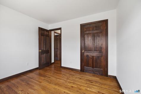 21 Lillinonah Drive Brookfield CT 06804