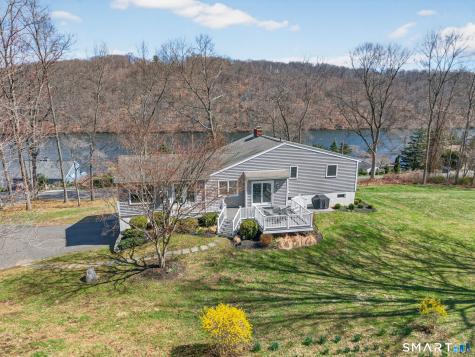 21 Lillinonah Drive Brookfield CT 06804