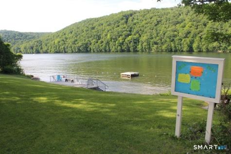 21 Lillinonah Drive Brookfield CT 06804