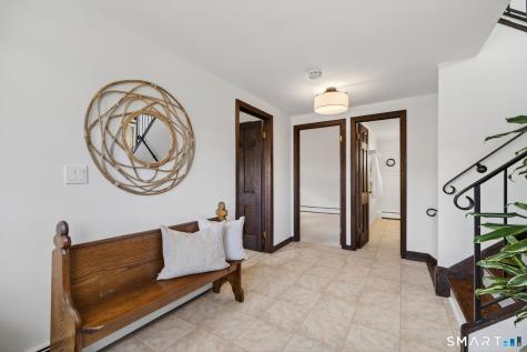 21 Lillinonah Drive Brookfield CT 06804