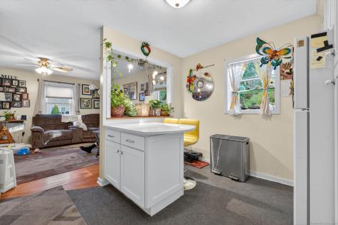 30 Midway Oval Groton CT 06340