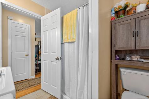 30 Midway Oval Groton CT 06340