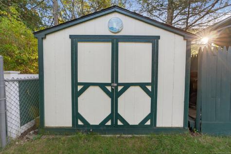 30 Midway Oval Groton CT 06340