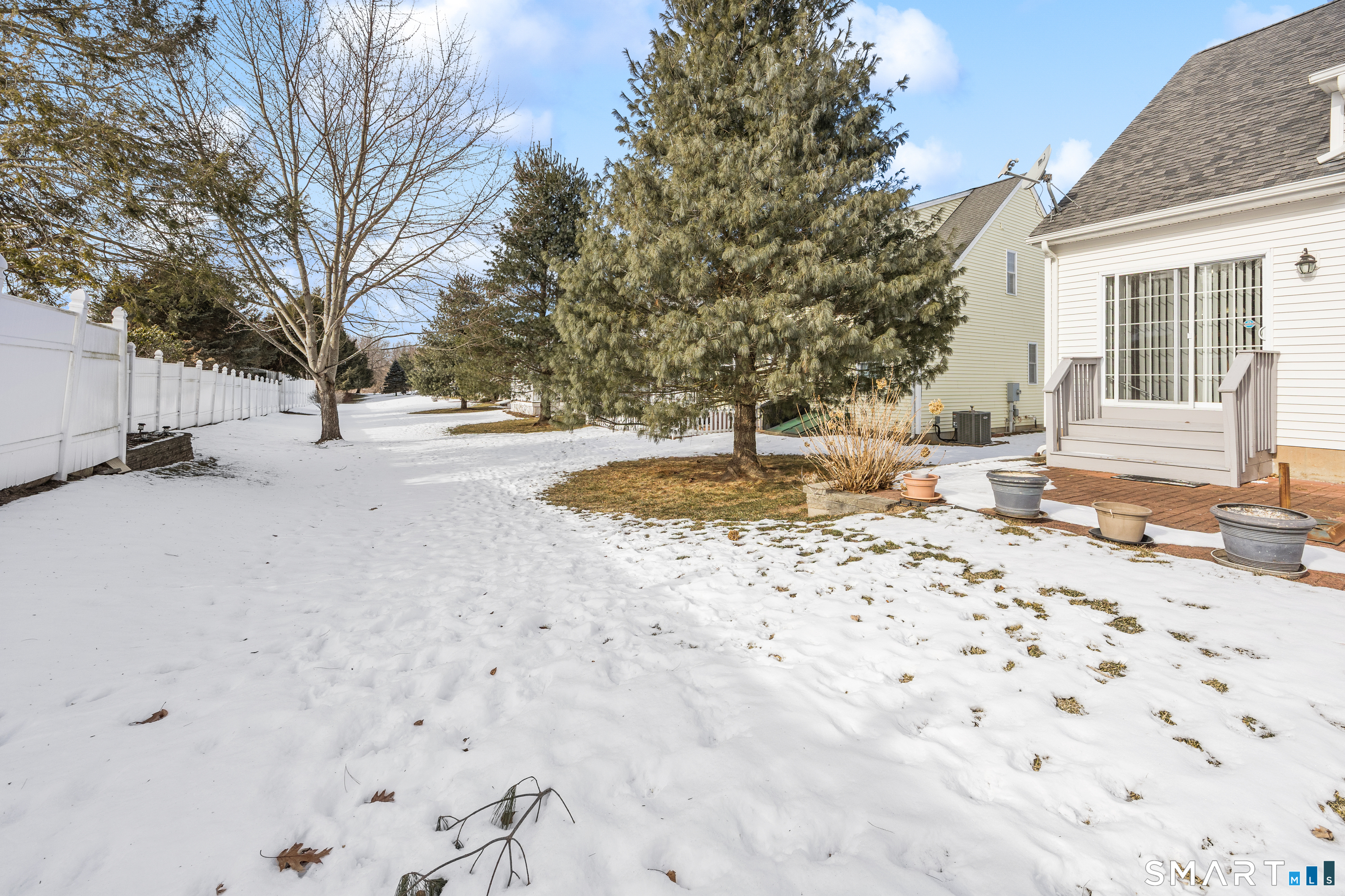 39 Phillips Farm Road East Hartford CT 06118