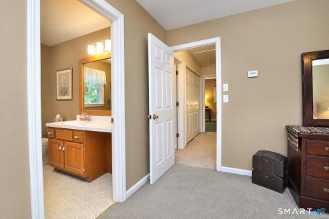 14 Heather Court New Milford CT 06776