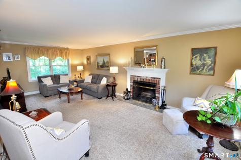 14 Heather Court New Milford CT 06776