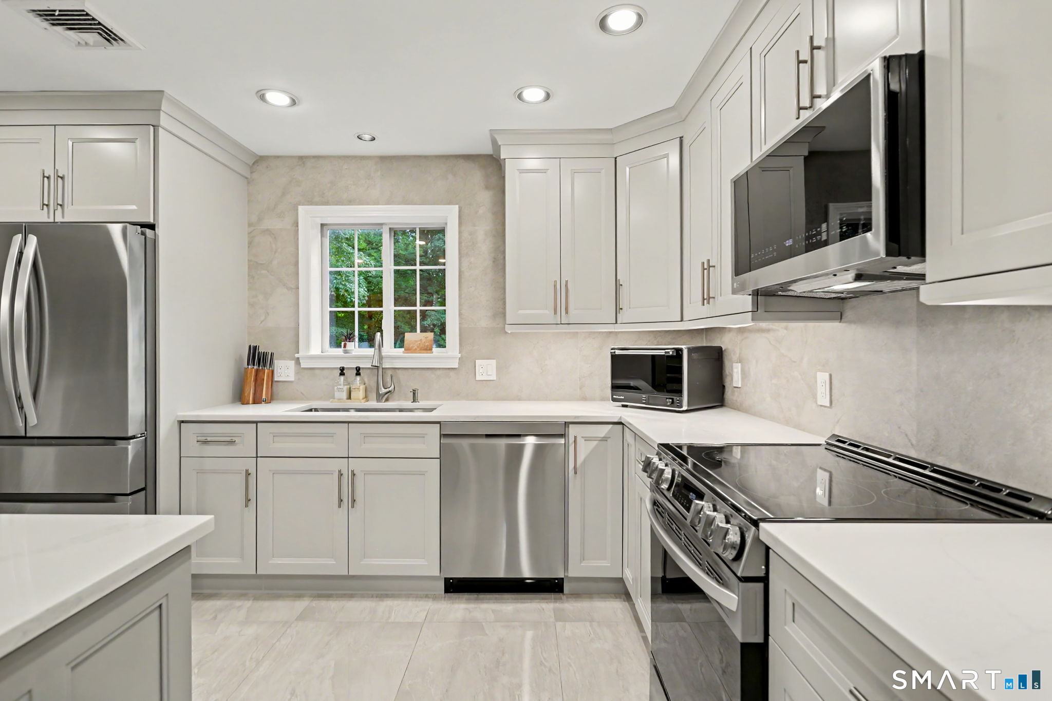 1344 Monroe Turnpike Monroe CT 06468