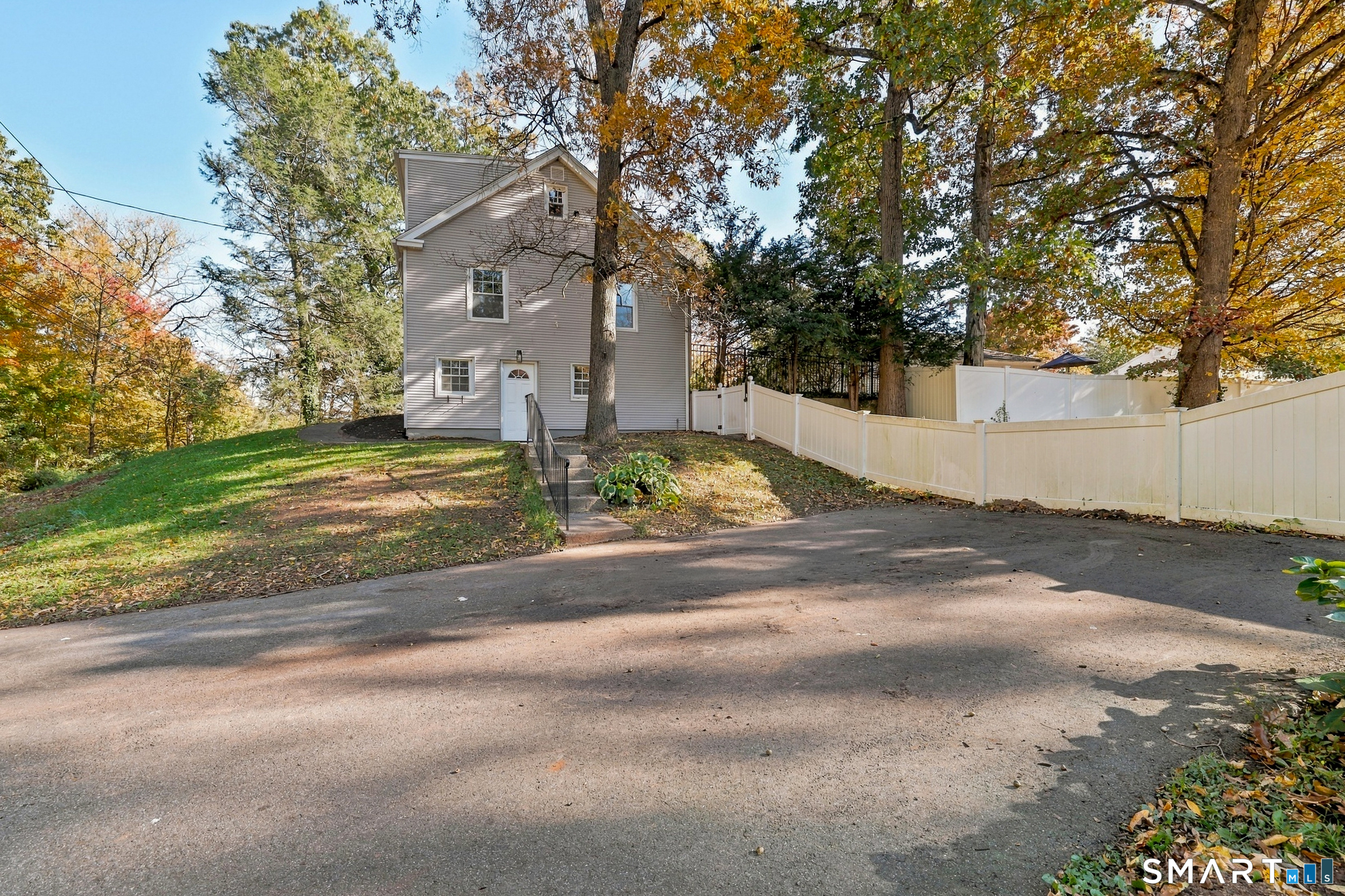 60 Shore Drive Meriden CT 06451