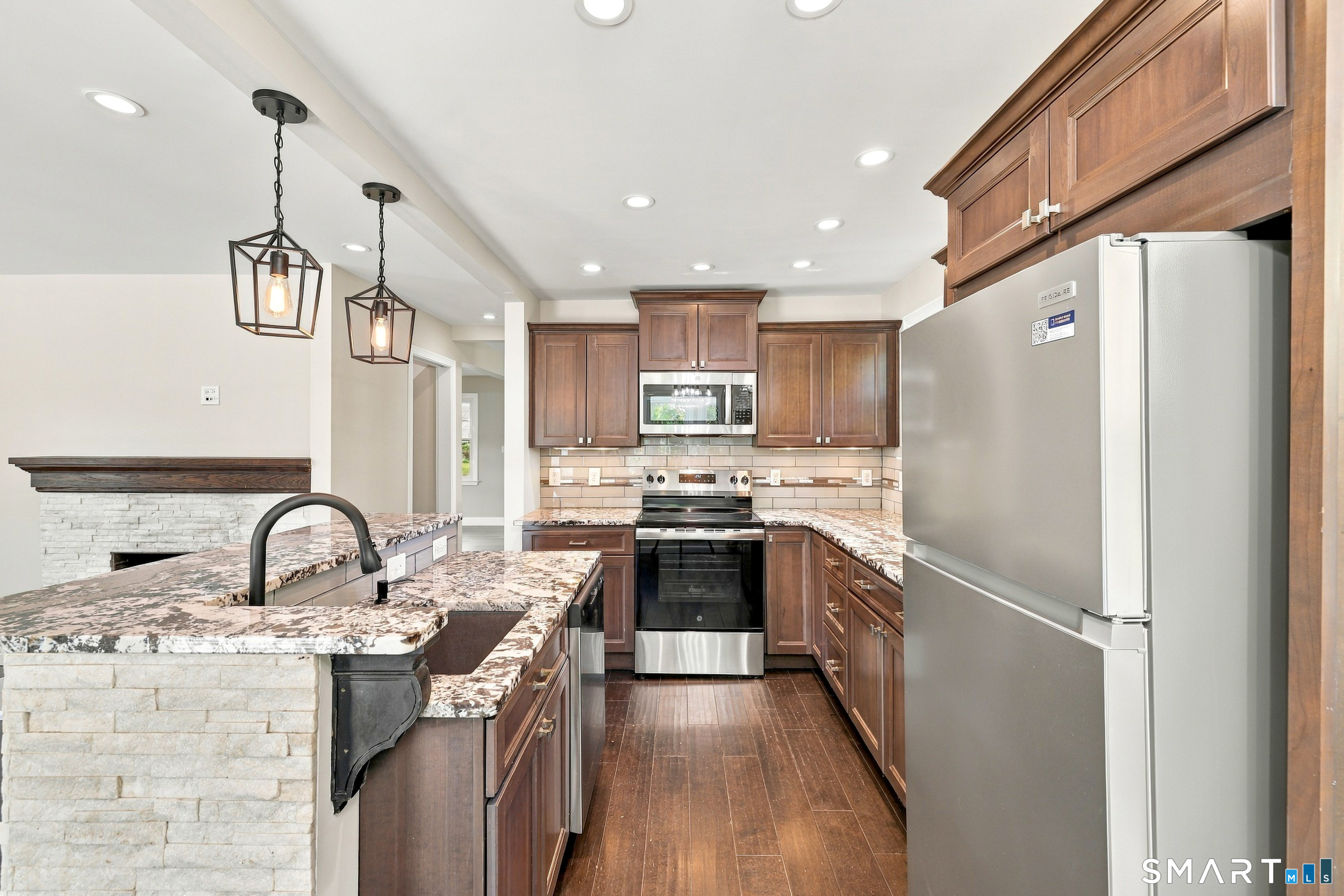 60 Shore Drive Meriden CT 06451