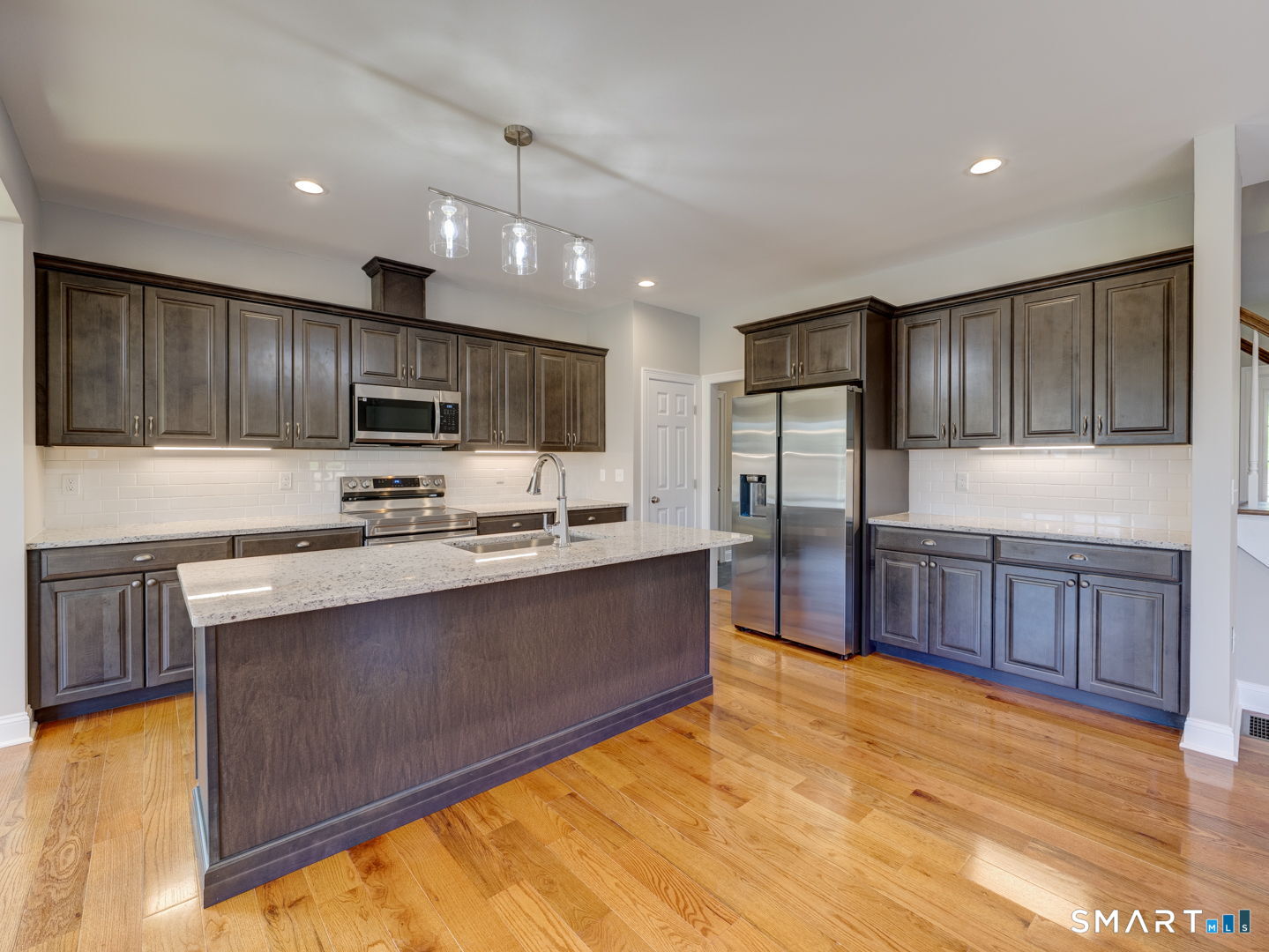 5 Starview Way East Hampton CT 06424