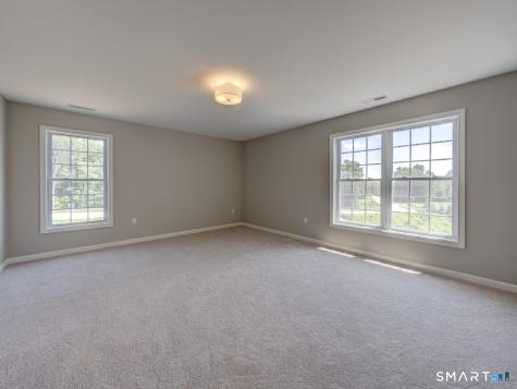 5 Starview Way East Hampton CT 06424