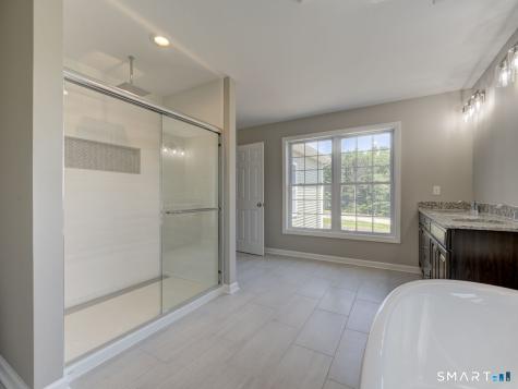 5 Starview Way East Hampton CT 06424
