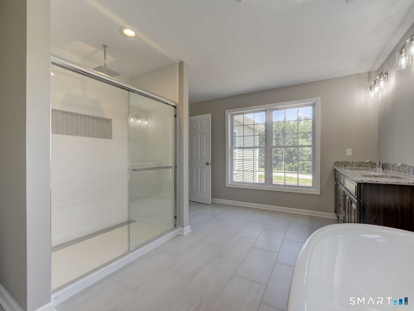 5 Starview Way East Hampton CT 06424
