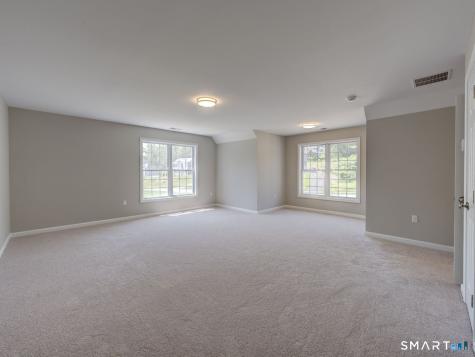 5 Starview Way East Hampton CT 06424