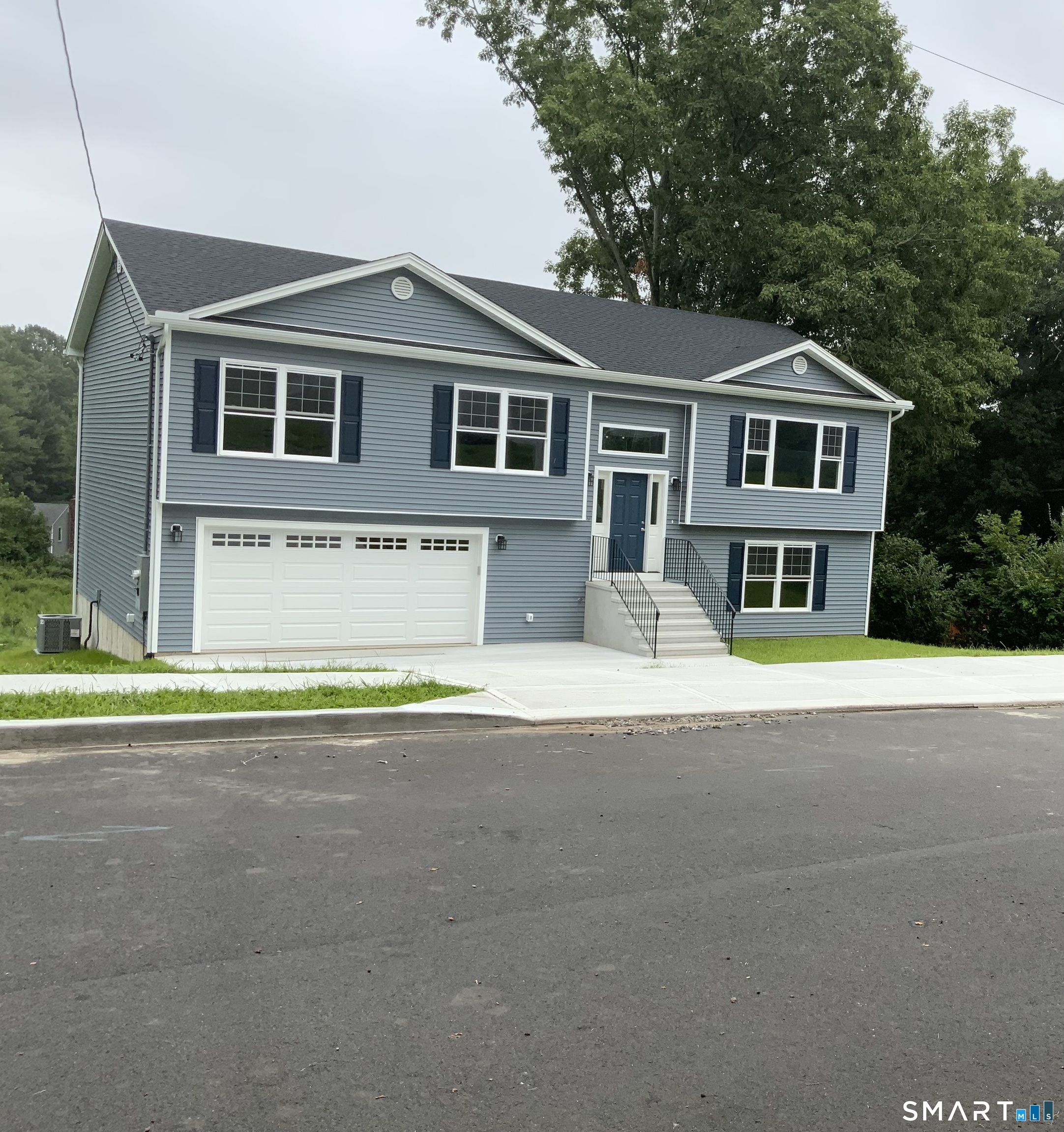 109 Sycaway Street West Haven CT 06516