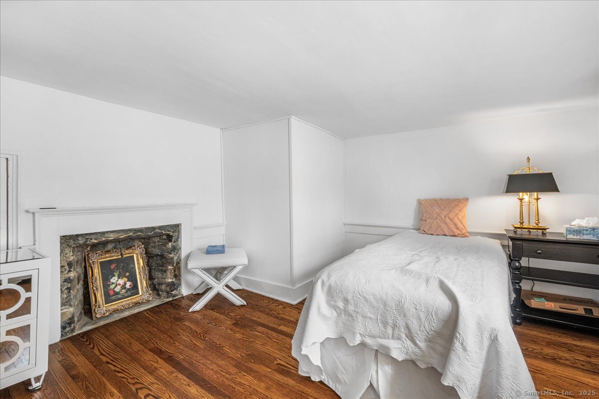 45 Main Street Essex CT 06426