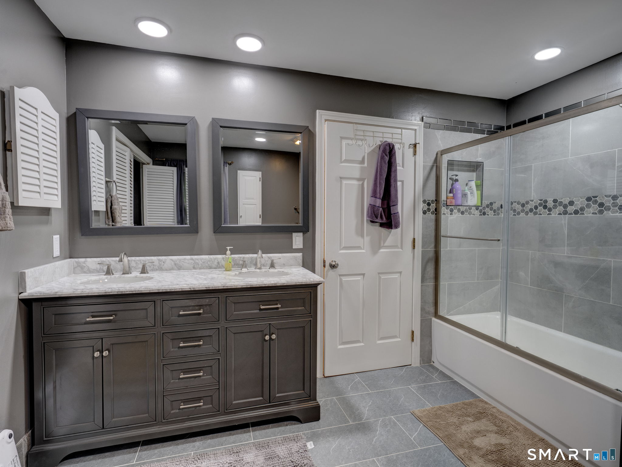 49 Beverly Drive Avon CT 06001
