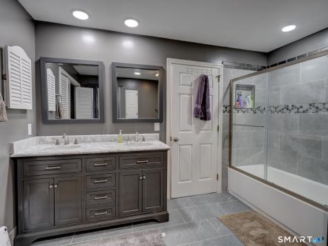 49 Beverly Drive Avon CT 06001