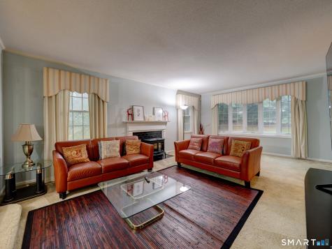 49 Beverly Drive Avon CT 06001