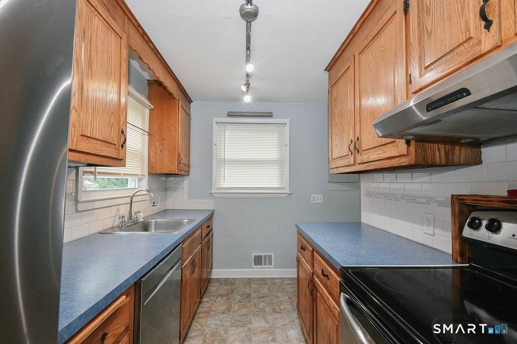 251 Gillette Road New Hartford CT 06057
