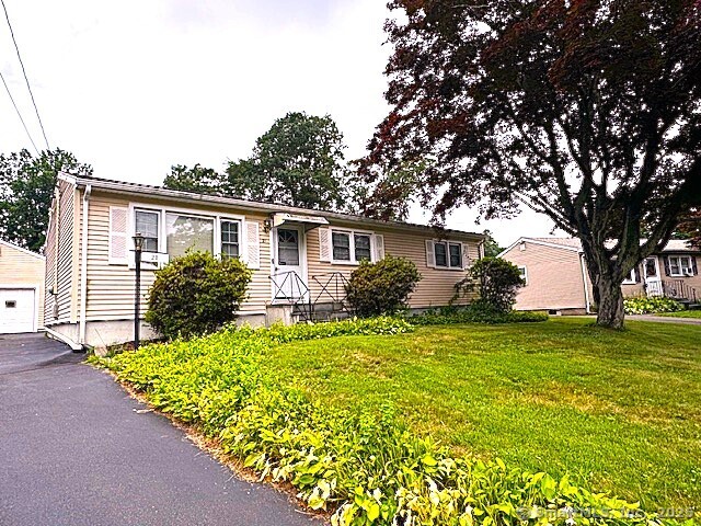 21 Eastwood Road Bridgeport CT 06606