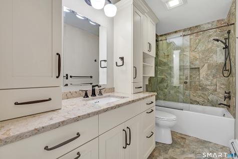 15 Shannon Lane Groton CT 06340