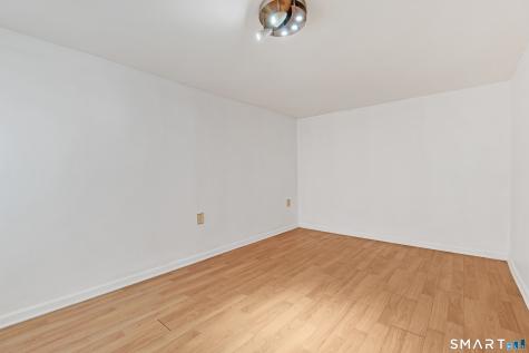 15 Shannon Lane Groton CT 06340