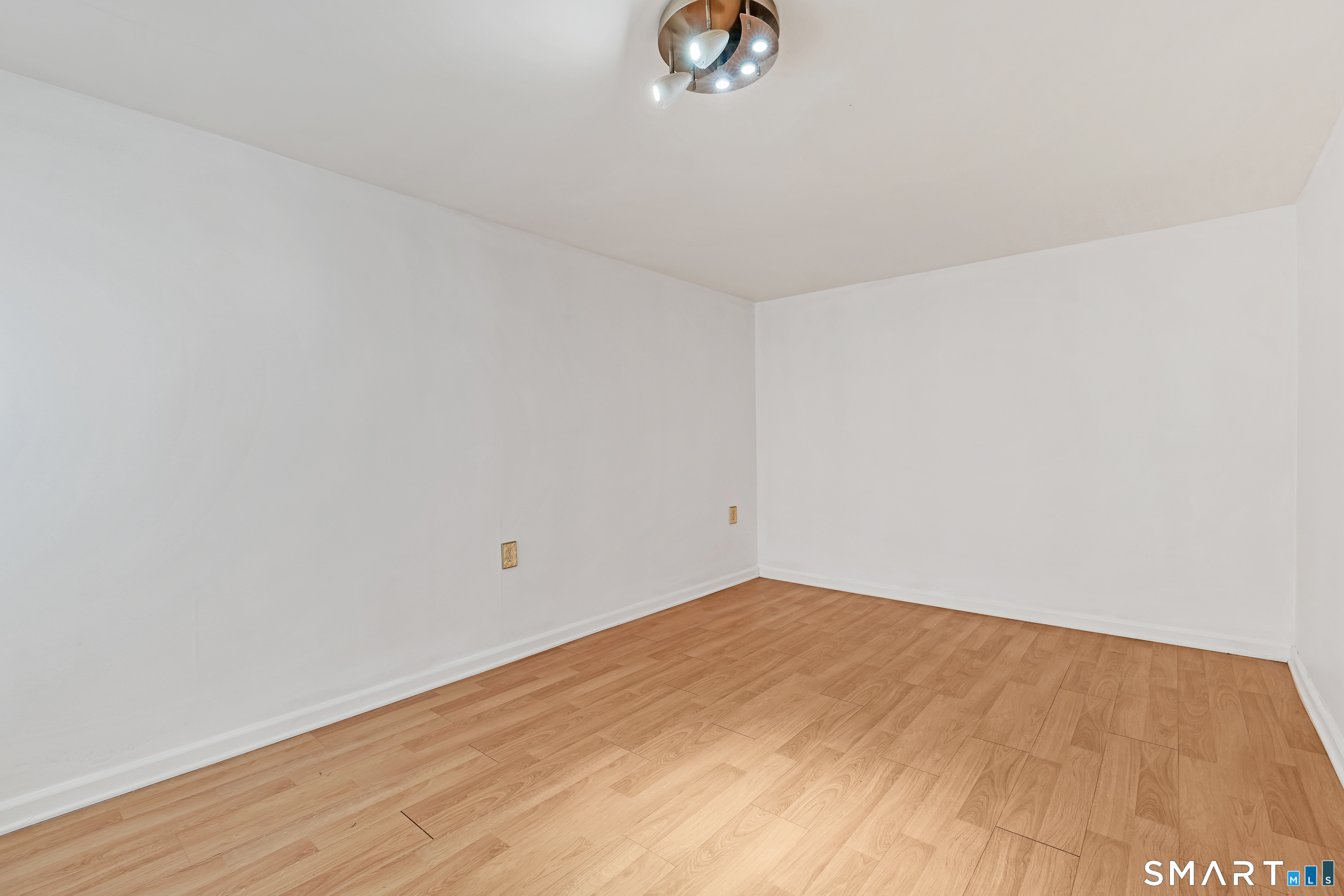 15 Shannon Lane Groton CT 06340