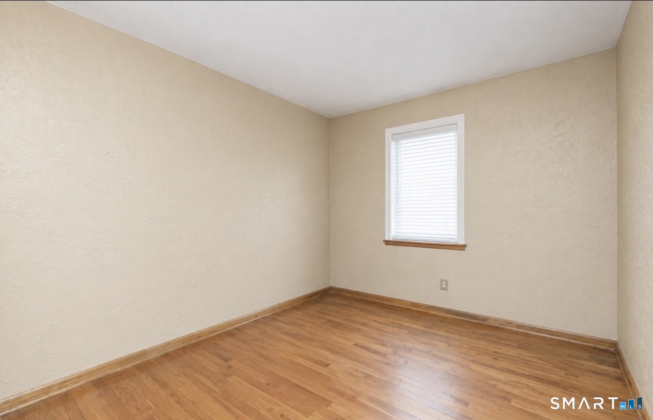 4 Dora Drive East Haven CT 06513