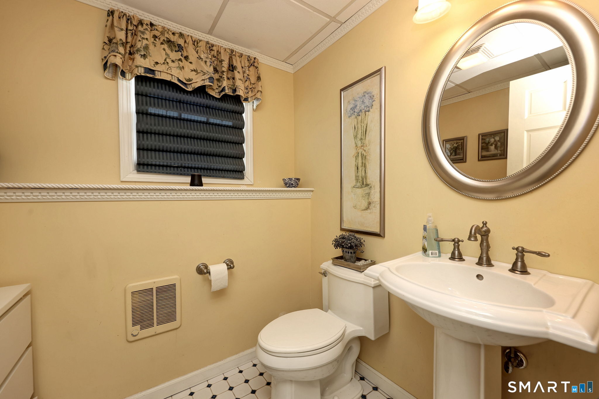 4 Dora Drive East Haven CT 06513