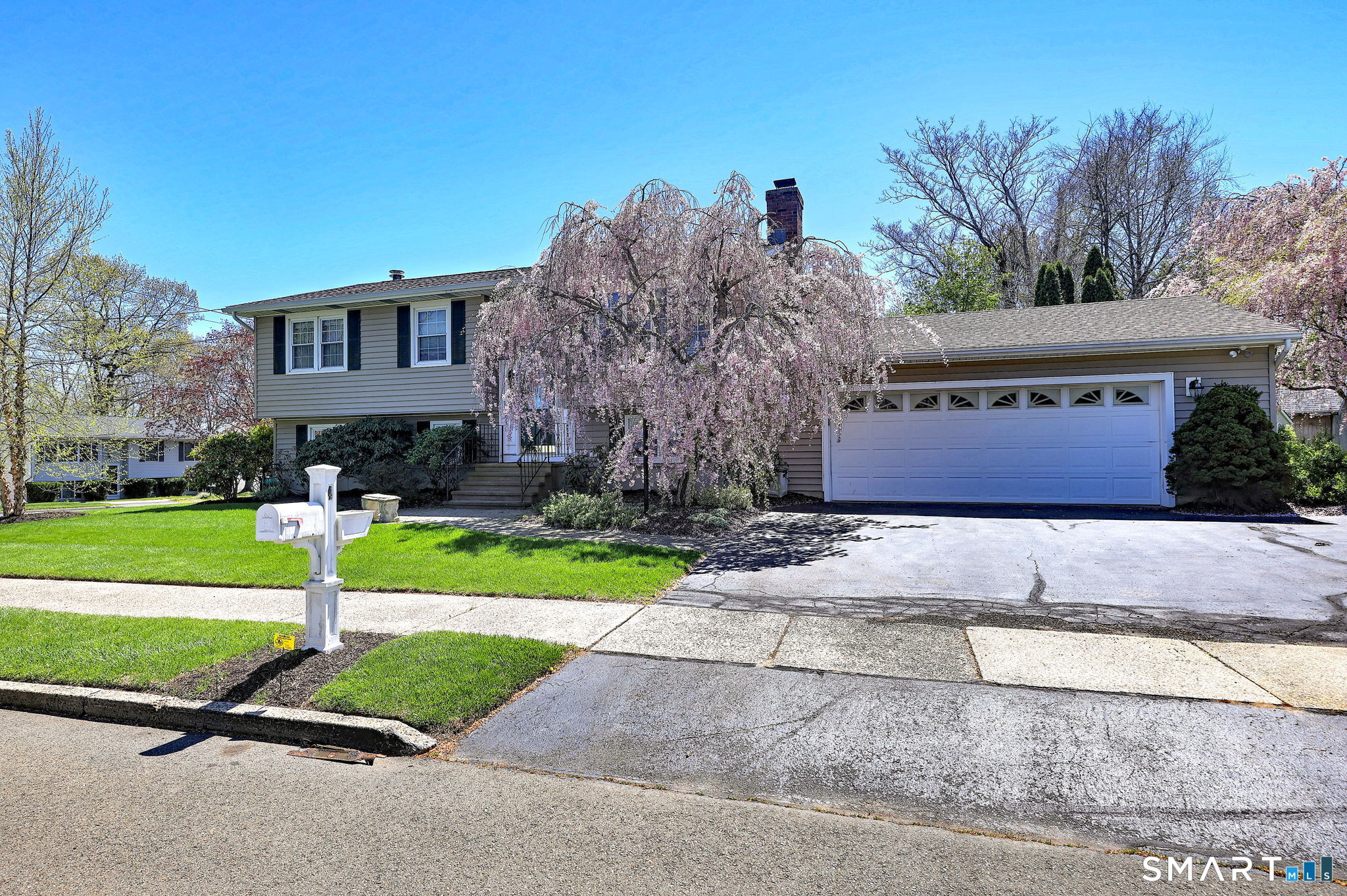 4 Dora Drive East Haven CT 06513