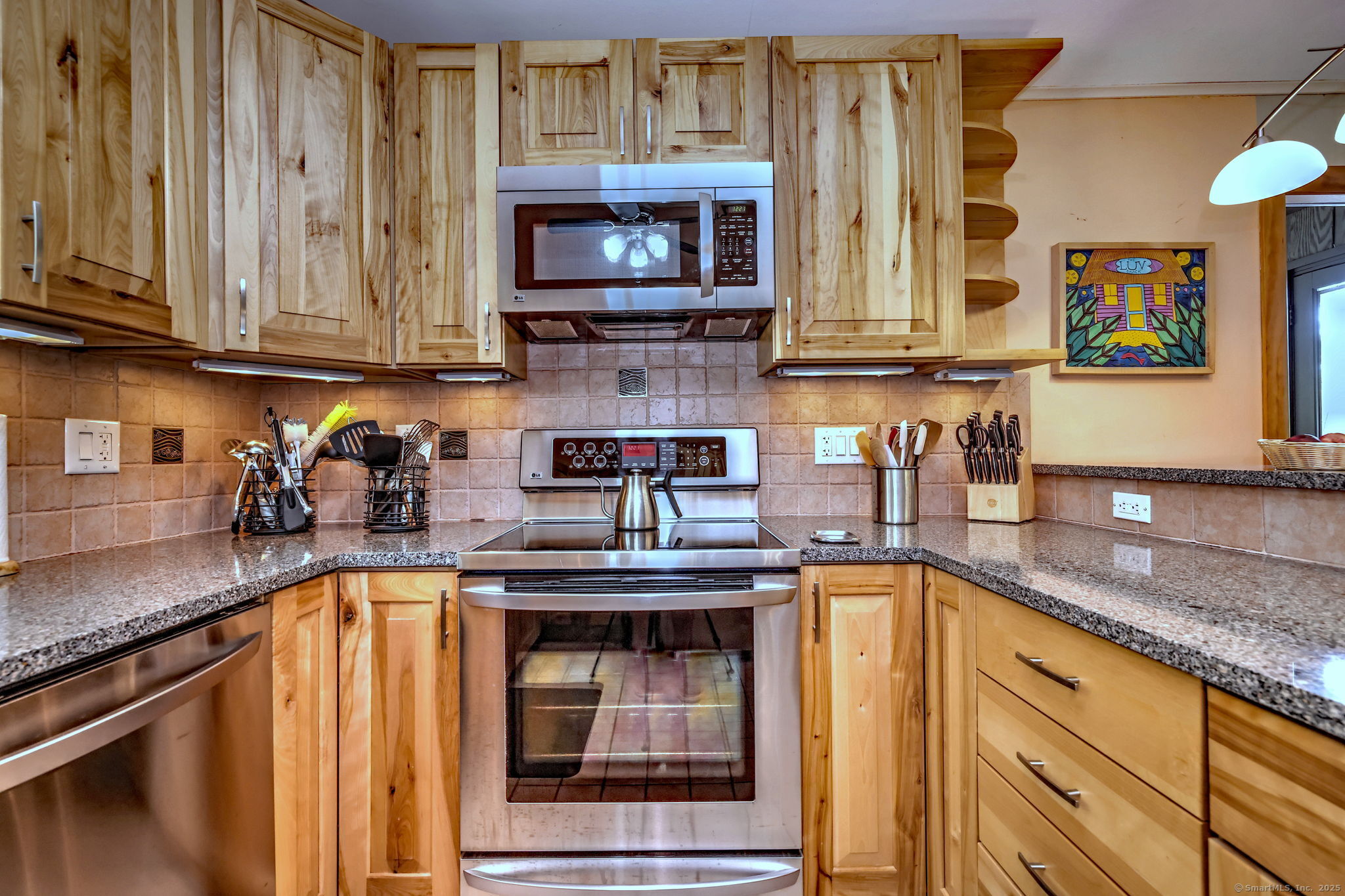 87 Carol Street Danbury CT 06810