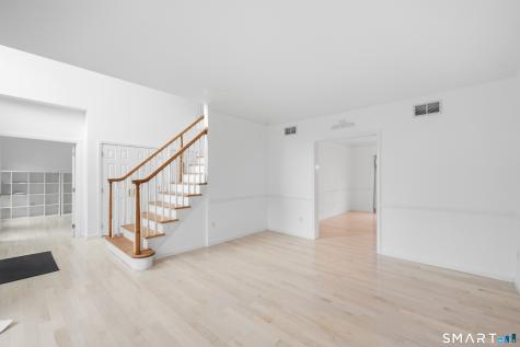 6 Ashley Court Danbury CT 06810