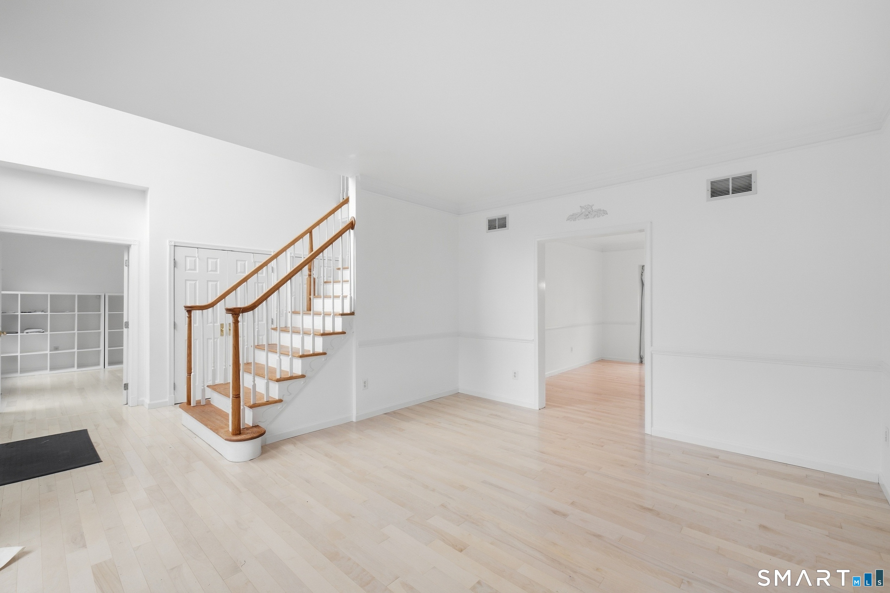 6 Ashley Court Danbury CT 06810