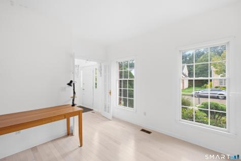 6 Ashley Court Danbury CT 06810