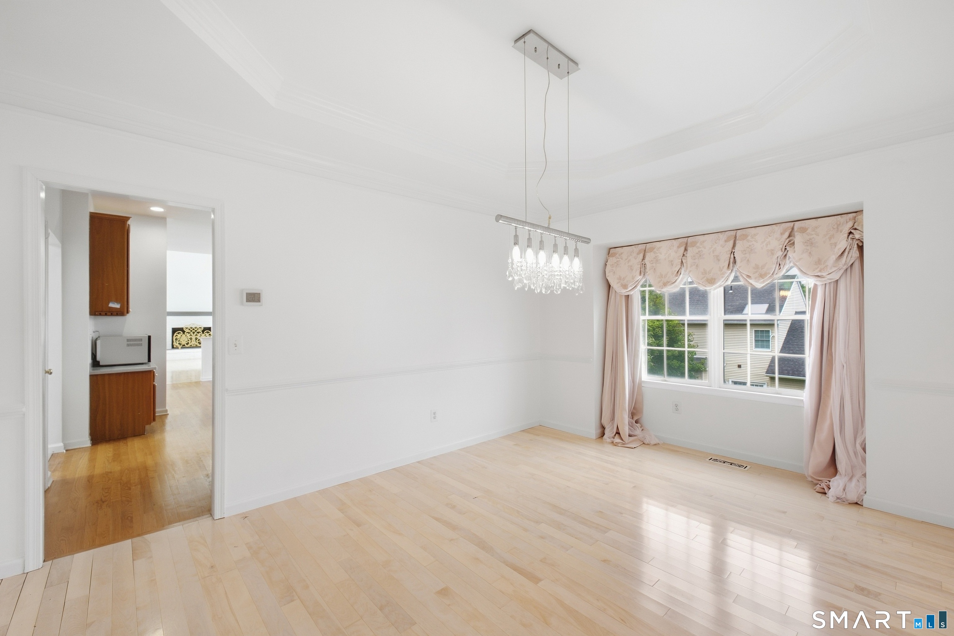 6 Ashley Court Danbury CT 06810