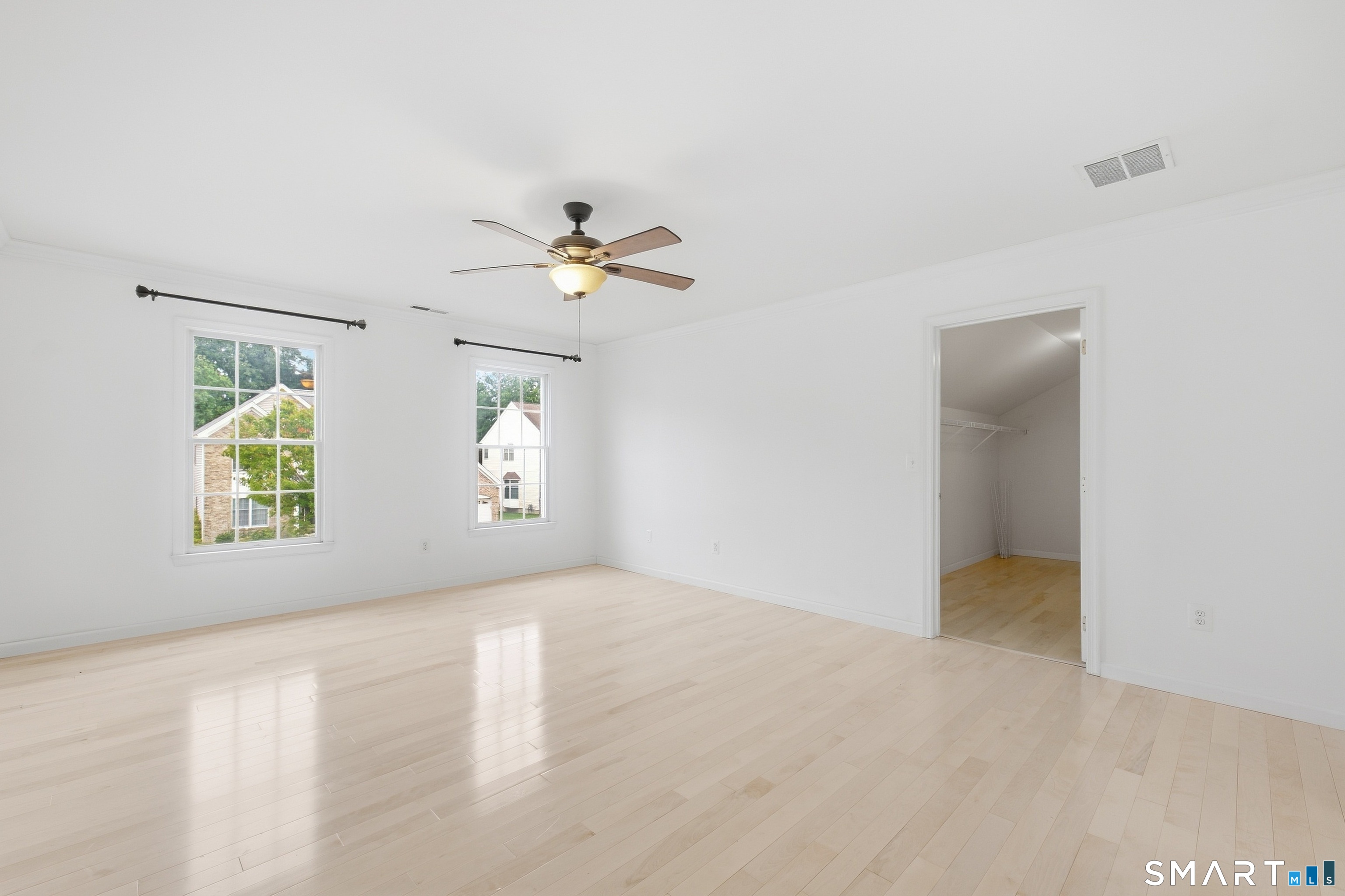 6 Ashley Court Danbury CT 06810