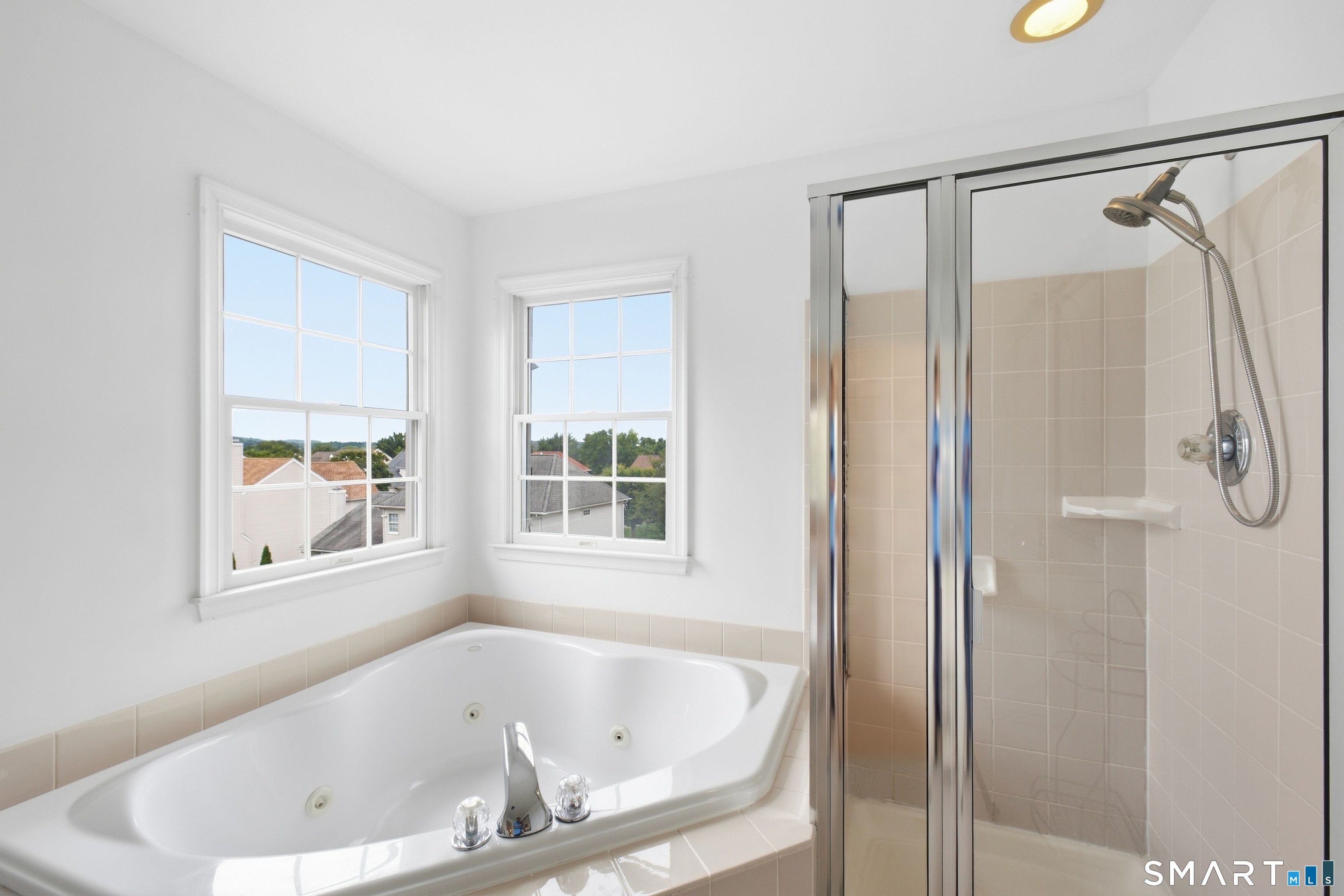 6 Ashley Court Danbury CT 06810