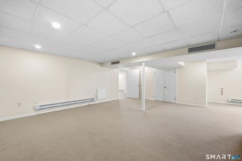 6 Ashley Court Danbury CT 06810